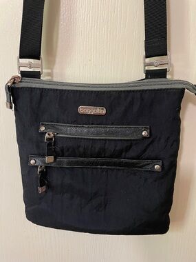 Baggallini Black Crossbody with Silver Hardware
